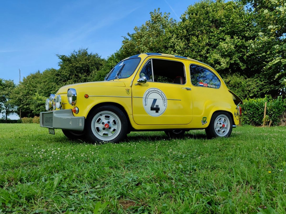 Voor de autoliefhebbers, weet u welk model auto we hier op de foto zien? 👀 #NationaleDagvanWaarde #BrabantseKlassiekerTaxaties