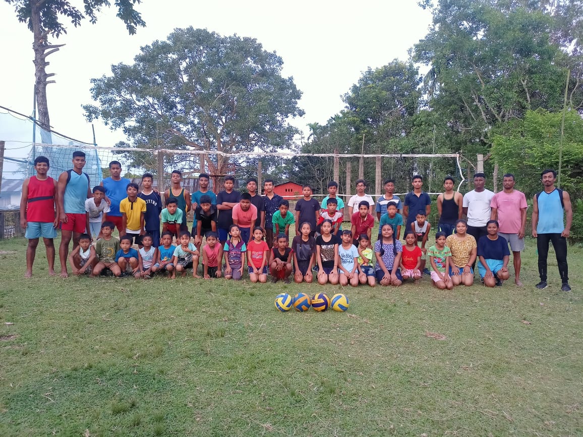 Abhijit_BVL's tweet photo. Big thanks to @TorpedoesBLR   for adopting the BVL Teok Under 16 boys team from Jorhat district.
A @PrimeVolley franchise coming forward to adopt a  BVL grassroots  team is a huge inspiration for all of us. Special thanks to Rakesh, @ankitnagori27 and @VishalJaison https://t.co/ZPrw1WWw5M