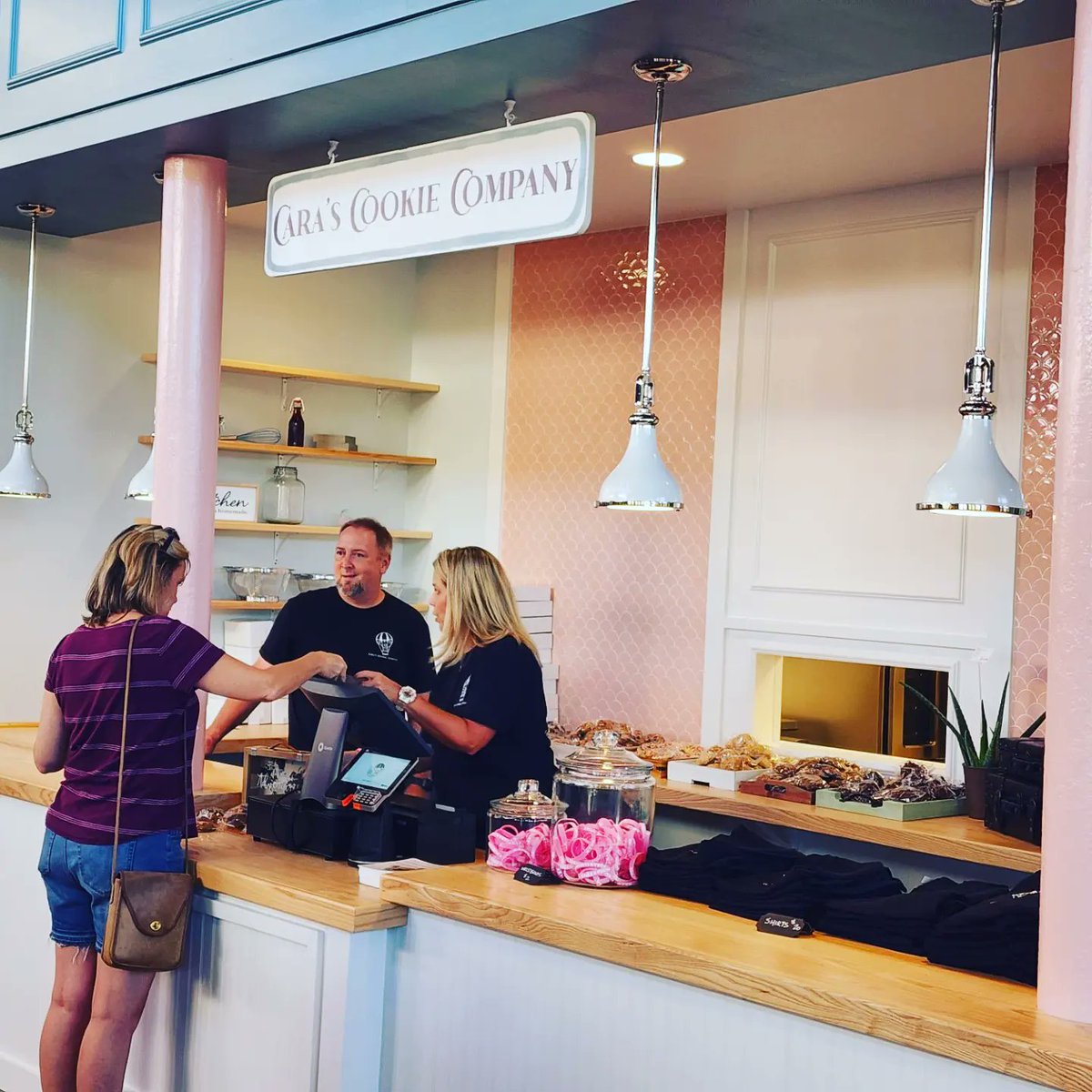 QCMenu's tweet photo. This week, we stumbled upon a sweet treat at Caras Cookies in the Gibson Mill Market. Fantastic, delicious cookies but also supporting a great cause. Make sure you stop by, get some food, & grab some cookies!
Show your support & give them a follow @caras_purpose! #QCMenu https://t.co/FAP9w97xMK