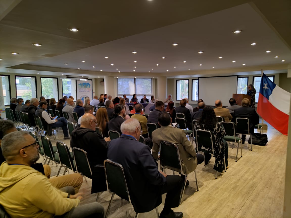 GranOrDeChile's tweet image. XIº ENCUENTRO «CIMAS»
Confederación Internacional de Masonería Simbólica
Santiago de Chile, 28 al 1º de octubre de 2022, e.·. v.·.
Organiza – Gran Oriente De Chile

Sala de prensa 
Comunicaciones y cultura
Gran Oriente de Chile. 

#GranOrienteDeChile #FASCREAA #EncuentroCIMAS2022