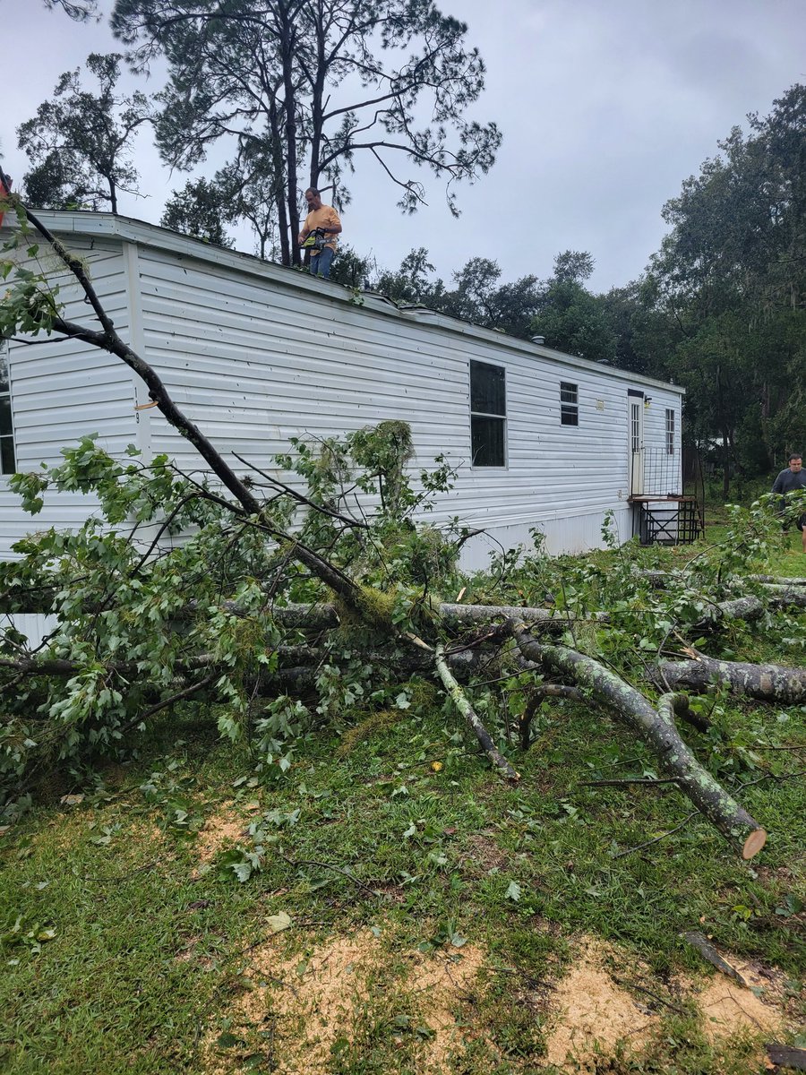 flatsjunkie's tweet photo. Round 2 of #HelpYourNeighbors https://t.co/eyBOzrOM25