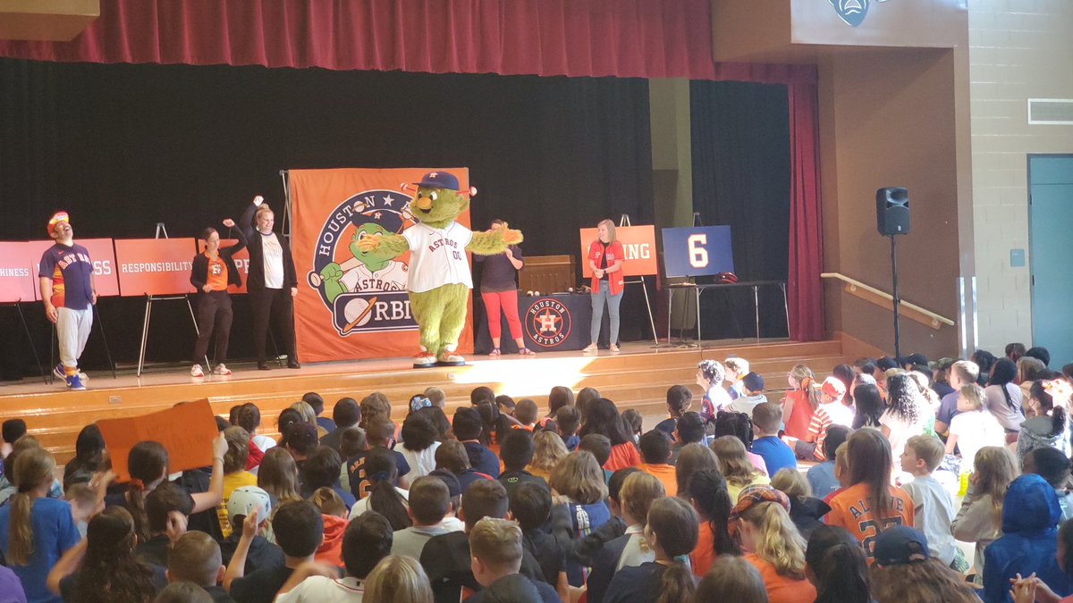 Thank you Orbit for coming to Hidden Hollow and teaching our students about 6 character pillars. We had so much fun with you! Thank you <a href="/hheptakingwood/">Hidden Hollow PTA</a> for providing this opportunity for our students! #GrowingTogether <a href="/Christy_Erb/">Christy Erb</a> <a href="/LuciSchulz1/">Luci Schulz</a> <a href="/OrbitAstros/">Houston Astros Orbit</a>