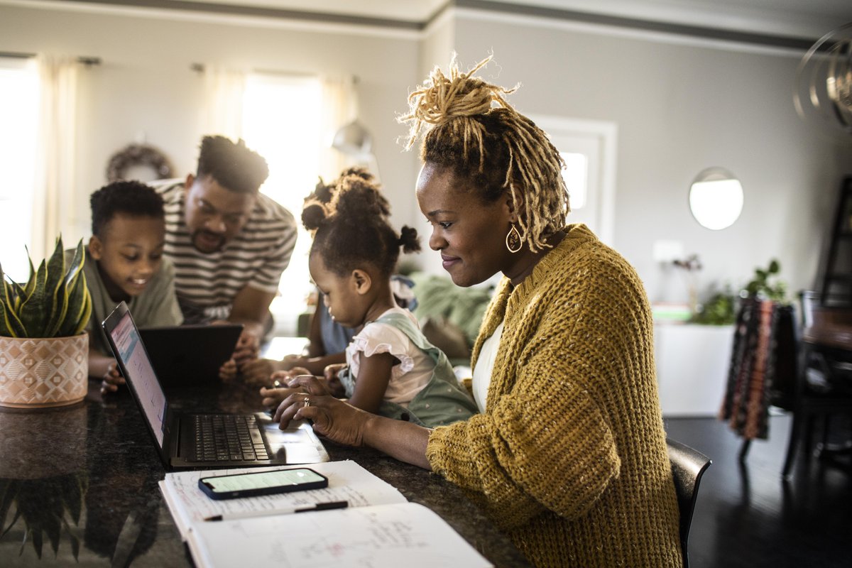 SumTotalSystems's tweet photo. Over the past few years,working mothers had some unique stresses resting on their shoulders. So many women left the workforce that the phenomenon was called #shecession In our blog,we discuss mothers in the workplace post-pandemic & how businesses can help https://t.co/JOCZEjD7xN https://t.co/aUi3bF7sSn