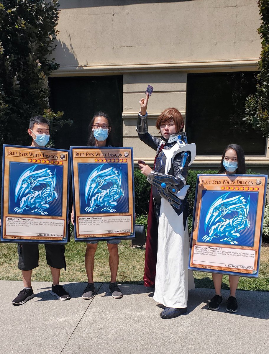 Nobody:

Yugioh cosplayers: