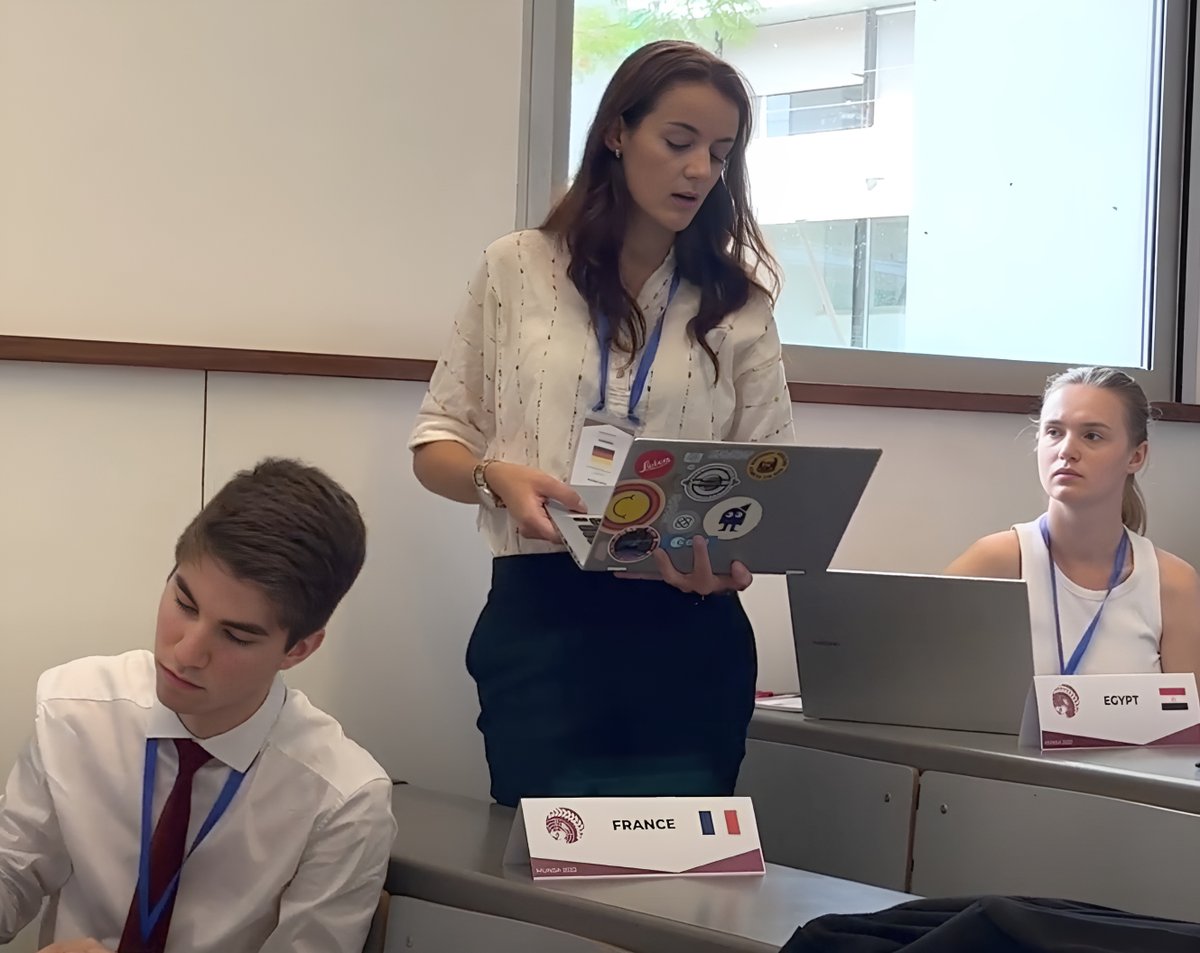 UNANIMUN's tweet photo. From the 16t to the 18th of September, UNANIMUN attended the MUNSA conference at Universitat Pompeu Fabra. Thanks @UNSABarcelona for the fantastic experience!
~
Del 16 al 18 de setembre, UNANIMUN va estar present a MUNSA 2022 a la UPF. Gràcies a @UNSABarcelona per la experiència! https://t.co/wwAiZ5HTl7