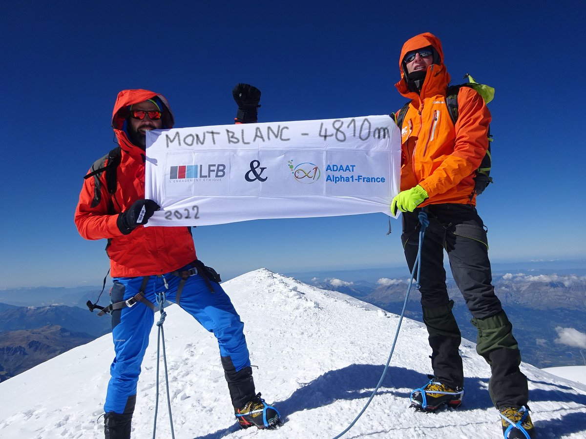 Groupe_LFB's tweet photo. Le @Groupe_LFB a porté haut les couleurs de l'@AdaatAlpha1 sur le plus haut sommet d’Europe: le Mont Blanc! Marc, collaborateur du LFB, n’a pas ménagé ses efforts: «J’ai pu mesurer les difficultés rencontrées au quotidien par les patients ayant un déficit en alpha-1 antitrypsine» https://t.co/SDuU1RAUQH