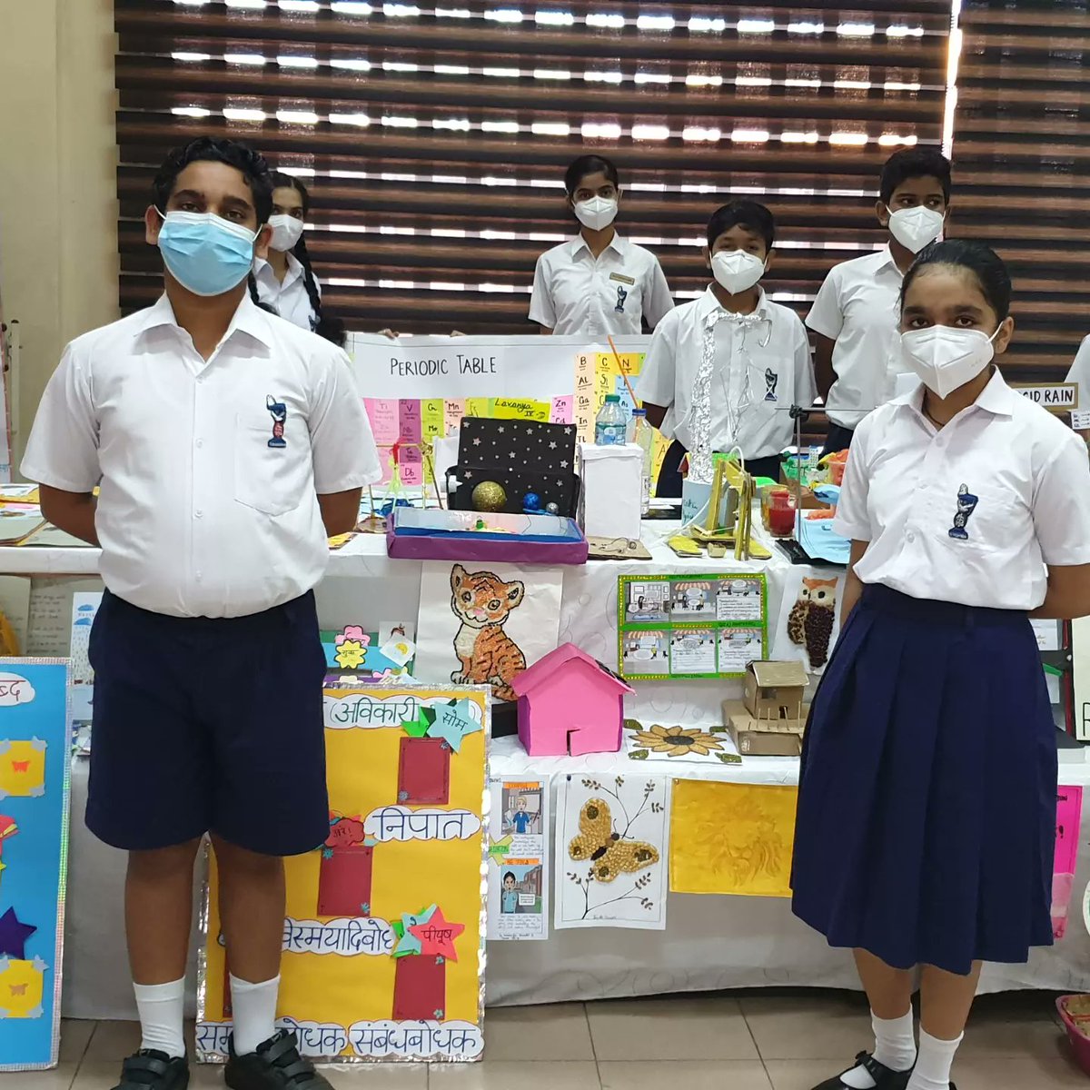 ils_lagos's tweet photo. Exhibition Day
A wide array of activities undertaken by the learners to learn through the process of Experiential Learning were displayed in the Multi-Purpose Hall for parents at I. L. S https://t.co/Y01tEBFW41
