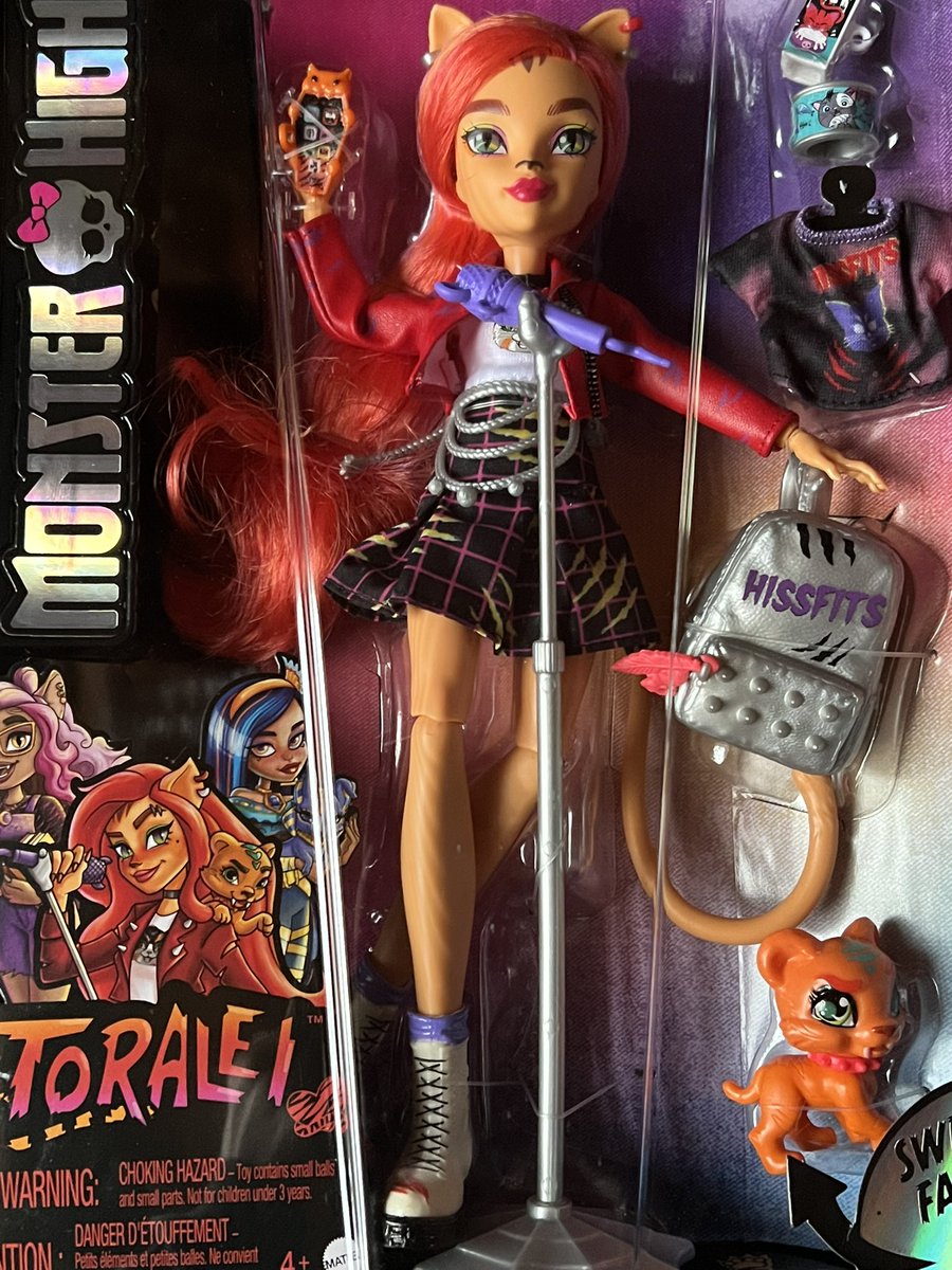 anelimonster's tweet photo. Hello normies,
I got my scary first G3 doll today! It’s none other than Toralei! I’m really happy!🧡🖤❤️
#monsterhigh #MonsterHigh #monsterhigfan #MonsterHigh2022 #MonsterHighdolls #MonsterHighG3 #toralei #toraleistripe #doll #playline #Germany #dolltwt @MonsterHigh https://t.co/5rQYZzqVm6