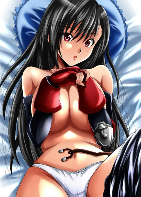 #これ見た人はオッパイを貼る 