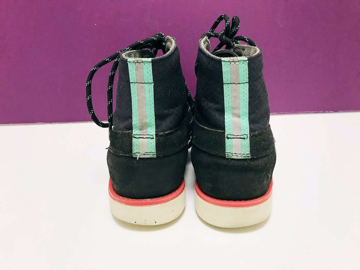 MindClifton's tweet photo. We have this lovely pair of Vans boots with Vibram soles in the shop at the moment - especially love the laces! 

#MyMindShop #Bristol https://t.co/OHWhhveoJU