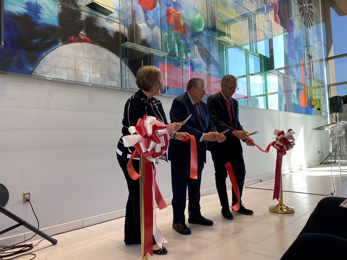 UNL_CEHS's tweet photo. The ribbon is cut on Carolyn Pope Edwards Hall! 🎉 @drsherrijones @RonnieDGreen #UNL #UNLCEHS https://t.co/XGo0BLZK0Y
