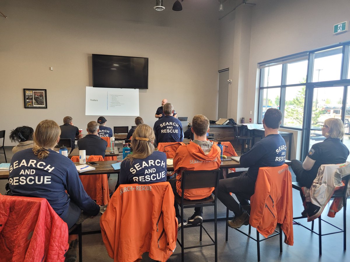 CochraneSAR's tweet photo. Last weekend members from across the organization came together to participate in SAR Basics training. Congratulations to our new Operational Members and a massive thank you to our dedicated team who sacrificed countless hours to make the training happen.
#Cochrane #SAR #Alberta https://t.co/feNNk27VNk