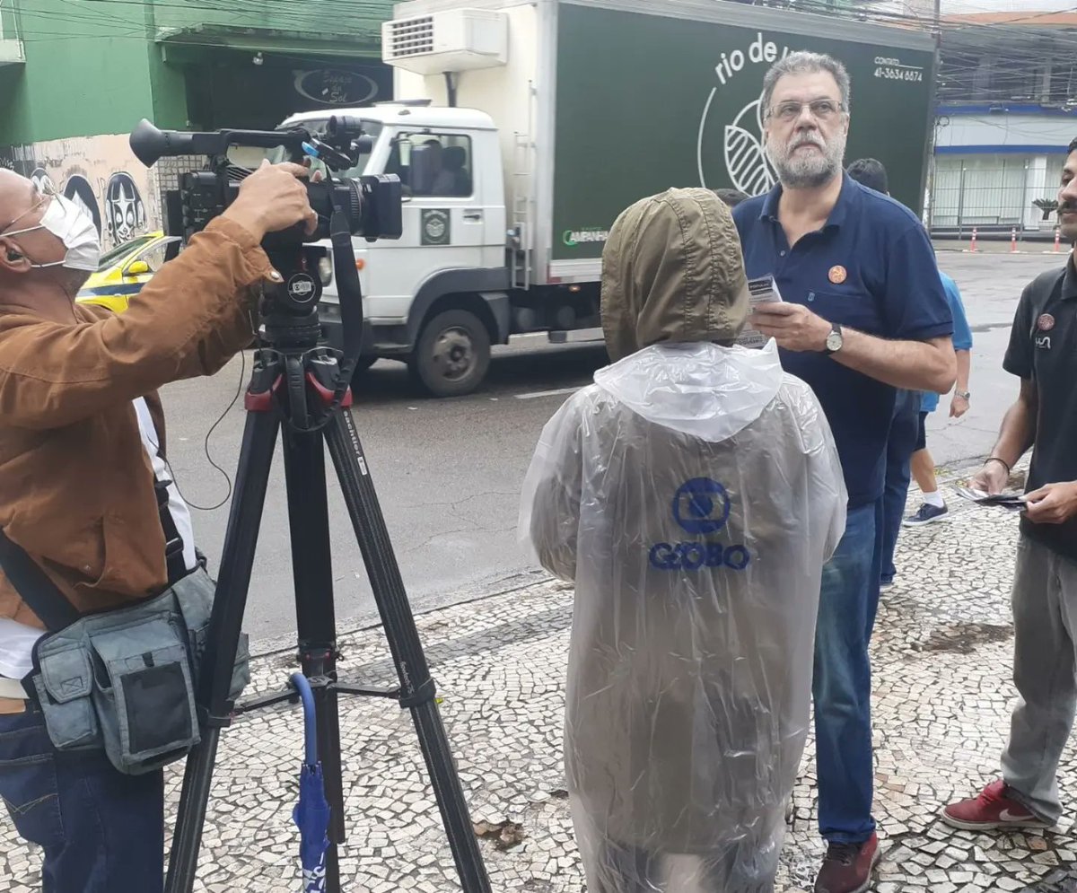 gustavopedrobr's tweet photo. golpe na eleição pra diretoria da escola por parte da chapa perdedora e da extrema-direita.
Estamos na luta sempre e dela não sairemos! Vote em candidatos comprometidos com a luta popular! Vote nos comunistas do PCB! Vote 21!
#GustavoPedro2121
#BancadaPoderPopular
#ToComOBigode https://t.co/FOOracjW1s