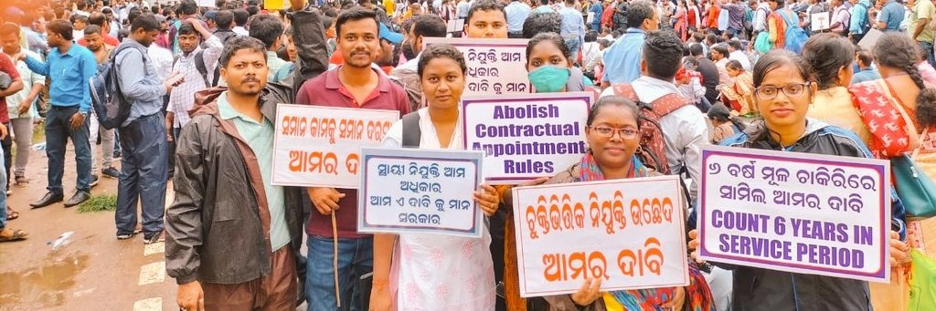 OKhordha's tweet photo. 70000 employees and their families are waiting eagerly to witness a special sunrise tomorrow the rays of which will enlight the darken part of their lives forever...Kindly keep ur promise and make it the day dear @cmoodisha @MoSarkar5T @SecyChief @pranabpdas @Vkpandianfancl1 https://t.co/csYxTD4Zjt