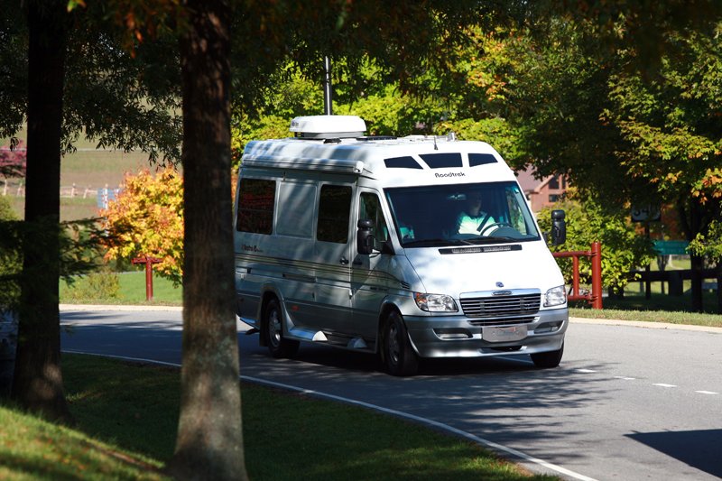 RVing is not as difficult as you may think, but here is a list of common mistakes first time RVers commit. northwestrving.com/rv-newbies-com…