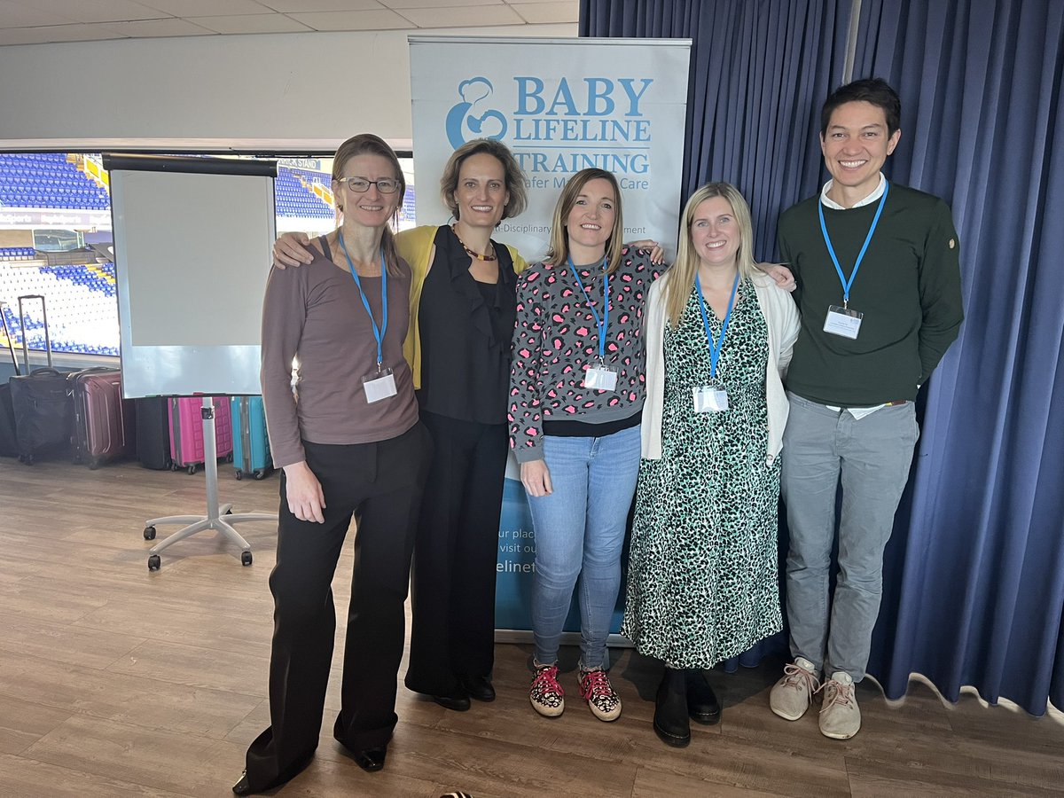 What a team!

Here are is wonderful faculty from our two-day Advanced CTG Masterclass: made up of obstetricians, a midwife, and an anaesthetist.

Teams who work together, train together! 

#HowIsTheBaby