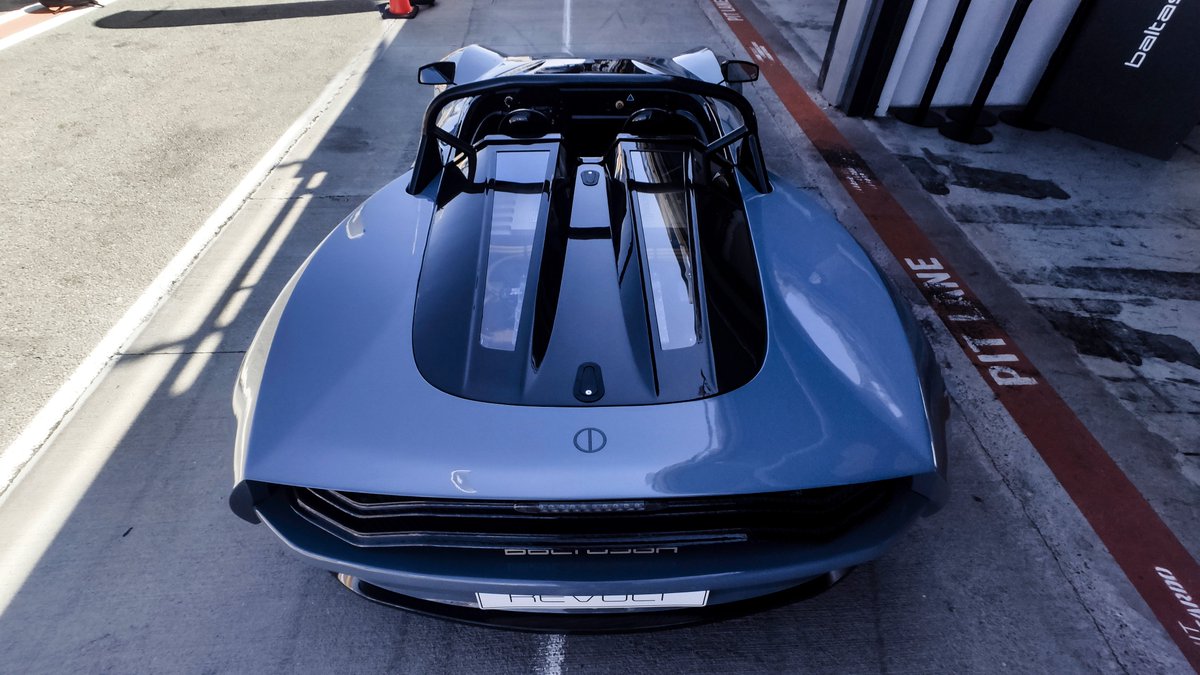 baltasarcars's tweet photo. Carpe Diem
#Baltasar #REVOLT #BaltasarREVOLT #Trackday #electric #supersportscar #collection #supercars #ev #petrolheads #luxe #circuit #becauseracecar #roadlegal #funtodrive https://t.co/uJszImtDSn
