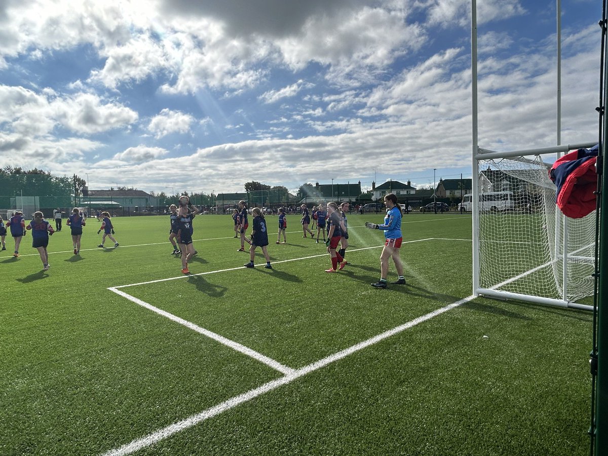 stpaulsnavan's tweet photo. St Paul's had their work cut out for them today against a very strong, well established St Colmcille's side. But they worked tirelessly and fought with determination and grit throughout and scored some lovely scores in the 2nd half @CumannnamBunsco @NavanOMahonys @simonstowngaels https://t.co/Lh3xQnHskl