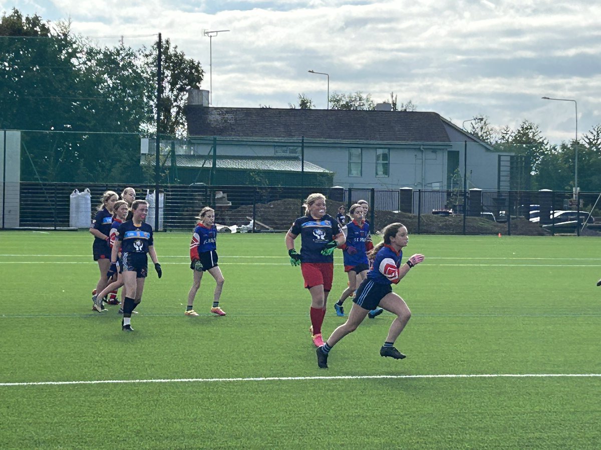 stpaulsnavan's tweet photo. St Paul's had their work cut out for them today against a very strong, well established St Colmcille's side. But they worked tirelessly and fought with determination and grit throughout and scored some lovely scores in the 2nd half @CumannnamBunsco @NavanOMahonys @simonstowngaels https://t.co/Lh3xQnHskl
