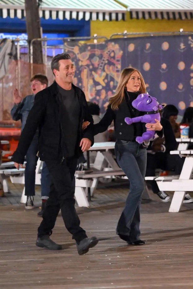 best of jennifer aniston tweet media