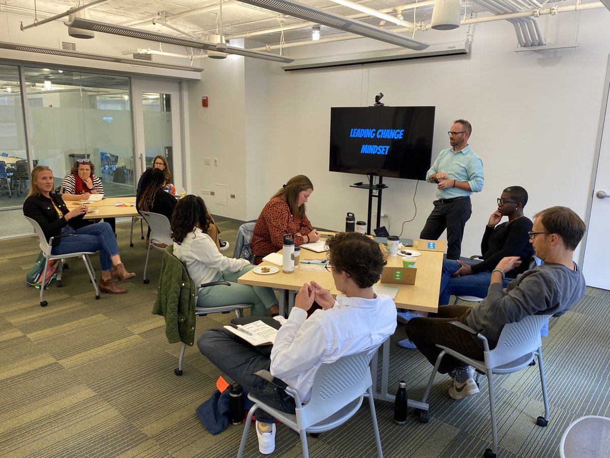 leadanddesign's tweet photo. We’re convening Fellows Cohort 6.0 in Chicago today! Today, we’re discussing exploratory mindsets, task and maintenance, our origin stories, and more. https://t.co/pCeUEzpmaI