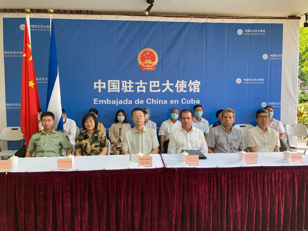 Vicepresidente del ICAP, <a href="/VictorGaute/">Víctor Gaute López</a> asiste a celebraciones presididas por <a href="/MahuiChina/">MA Hui 马 辉</a> , Embajador de <a href="/EmbChinaCuba/">Embajada de China en Cuba</a> en el Día Nacional de la República Popular China.

#AbrazandoLaAmistad 🇨🇺🤝🇨🇳