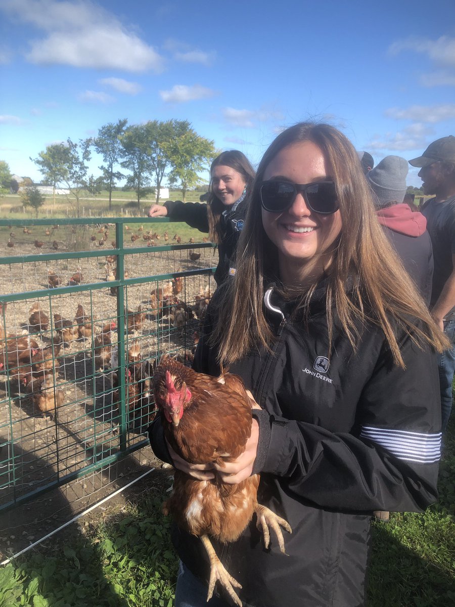 Beautiful day at Pronk dairy and egg farm today. Thanks to Marti, Joanne, and family for hosting the leaf class. “Do what you enjoy” wise words from a passionate farmer. Thanks Pronks! <a href="/UGDSB_SHSM/">UGDSB SHSM</a> <a href="/NorwellDSS/">Norwell DSS</a> <a href="/OntarioDairy/">Ontario Dairy</a>