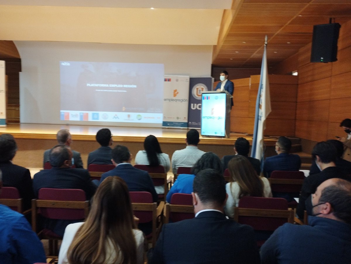 Participamos de la inauguración de  <a href="/empleoregion/">Empleo Región</a> impulsado por @seremitrabajoantofagasta en la iniciativa participó el Director Nacional (S), Rodrigo Valdivia, en una nueva iniciativa regional para impulsar la empleabilidad.

#Sence