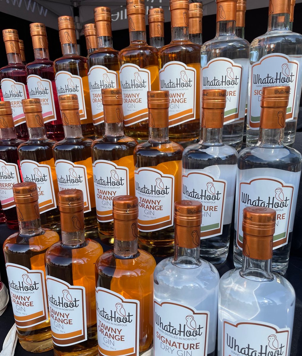 drinkwhatahoot's tweet photo. Your Favourite Gin🍊
The weather is getting colder, the nights are drawing in, so that means its time to sit back, relax and enjoy a glass of your favourite WhataHoot Gin🍹🍸
#drinkwhathoot #whatsyourhoot #distilledinnorfolk #gin #ginexperience #norfolk #orangegin #raspberrygin https://t.co/2zTh67x0vx