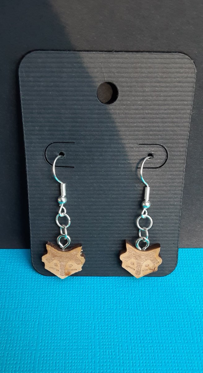 DesignsSheaRose's tweet photo. ✨NEW✨ FOX earrings available in my shop now! Get a matching pair, or mix and match

https://t.co/dTyimeqtys

#trendyjewelry #etsyjewelry #etsygifts #etsyhandmade #etsyshopowner #etsysellers #shopsmallbusiness #etsy #etsyshop #etsysellersoftwitter #etsyfinds #etsystore #shopetsy https://t.co/XJGKeLAEM3
