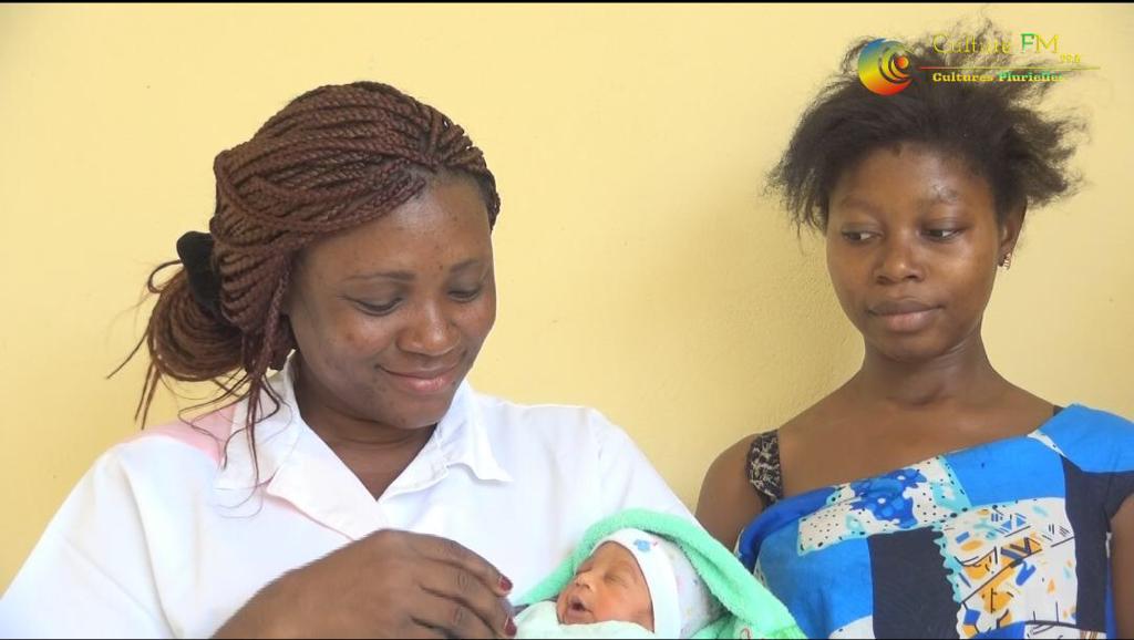 RadioCultureFm's tweet photo. La maternité du Centre de Santé Intégré de #BOGSO à Eséka accueille son 1er bébé une fille née prématurée avec 1kg700.
#NyongEtKellé #Cameroun #CultureFM https://t.co/Bli6eAkoc9