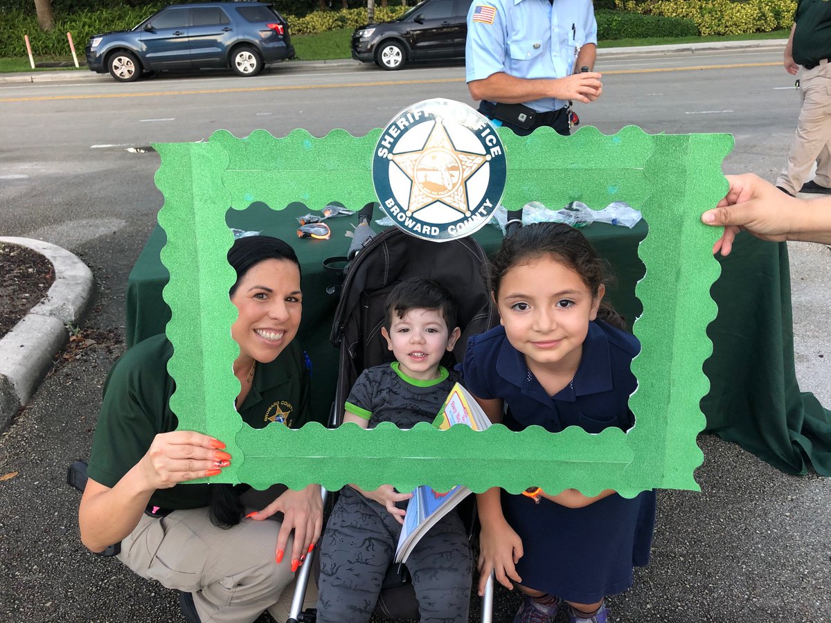 CityofWeston's tweet photo. 😁😁 #TBT to Walk to School Day at Country Isles Park, circa 2019.
Can you name better people to walk to school with than the men and women of @BSOWeston? We can't! Students at #EaglePointElementary can make plans to walk or bike with them again this year on Friday, Oct. 7! https://t.co/X0prfKF8Aj