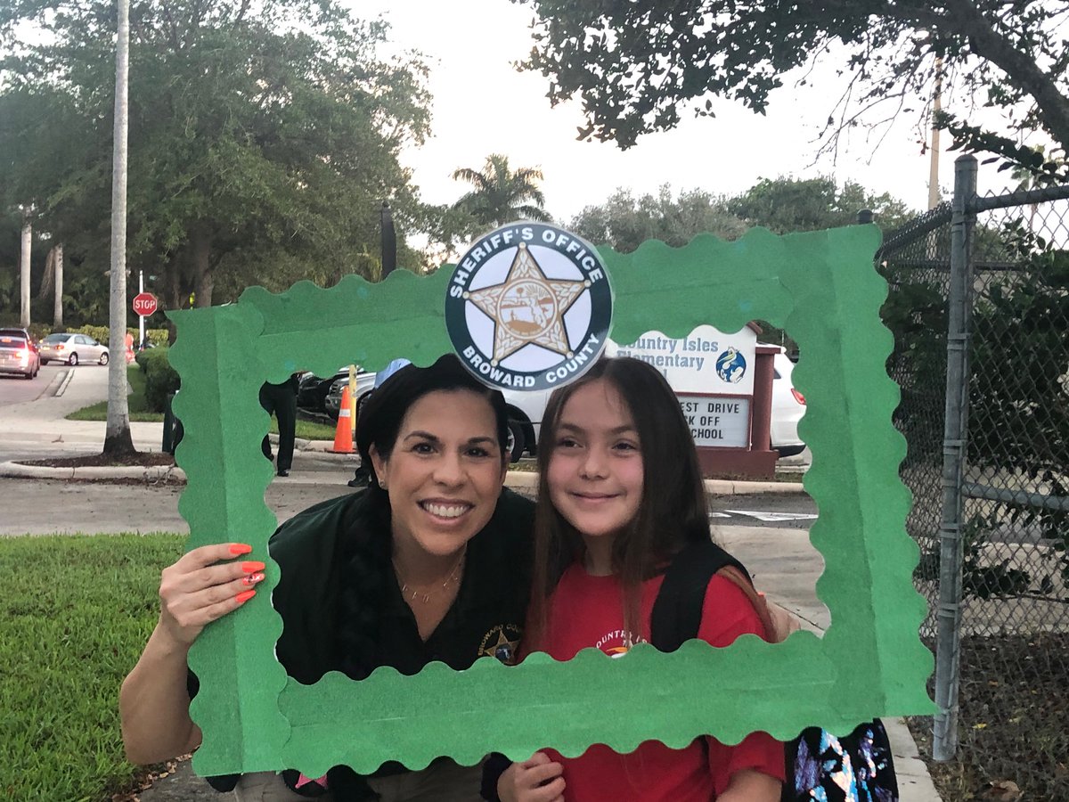 CityofWeston's tweet photo. 😁😁 #TBT to Walk to School Day at Country Isles Park, circa 2019.
Can you name better people to walk to school with than the men and women of @BSOWeston? We can't! Students at #EaglePointElementary can make plans to walk or bike with them again this year on Friday, Oct. 7! https://t.co/X0prfKF8Aj