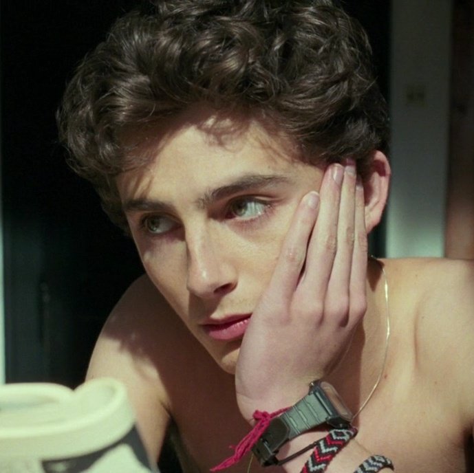 __MilkyTimo's tweet photo. Call me by your name                      Bones and All https://t.co/UrEXjFXSjr