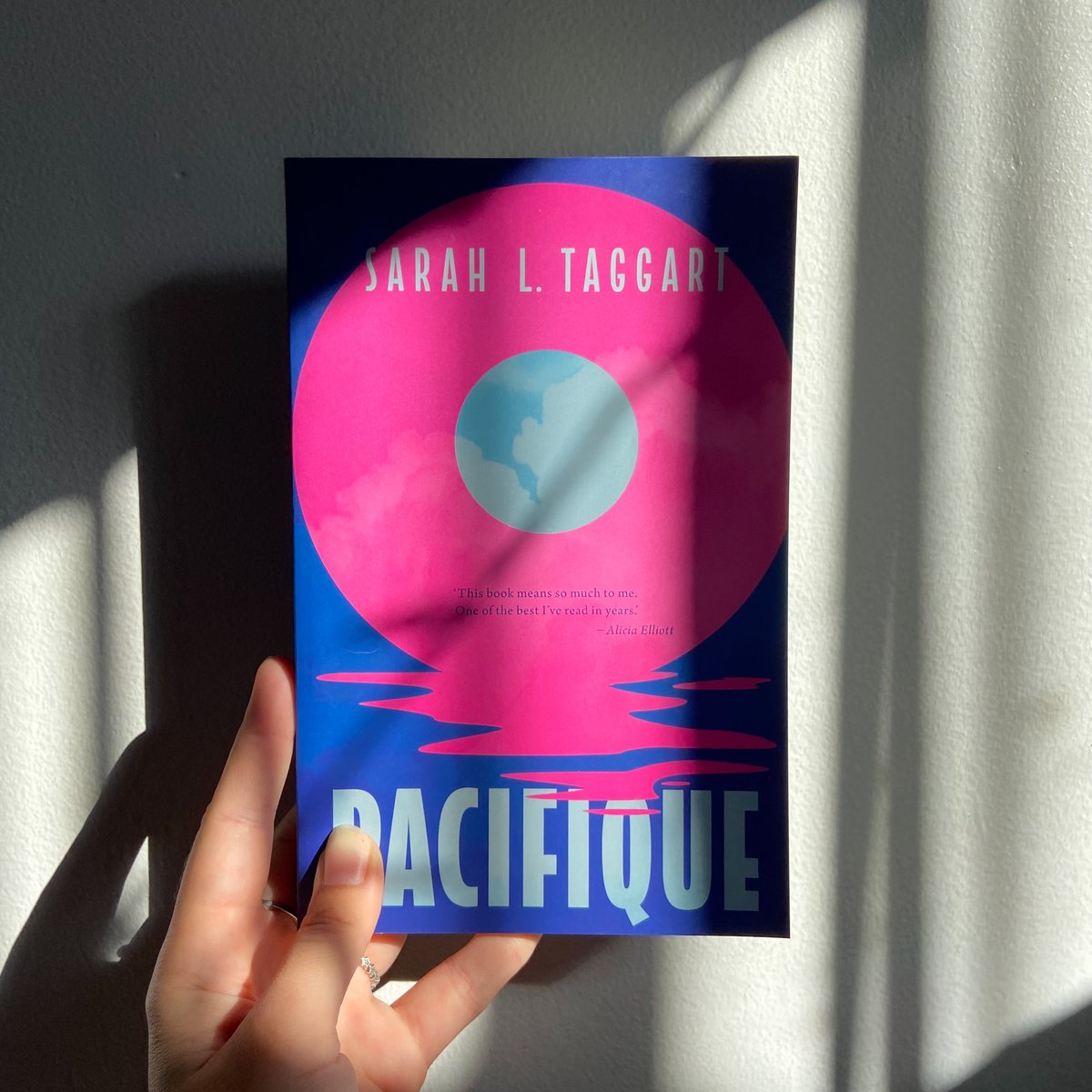 coachhousebooks's tweet photo. "Lucid and destabilizing, graceful and raw, this novel asks: is losing one’s sanity so different from falling in love?" – Deborah Willis, author of The Dark and Other Love Stories
Preorder this beautiful novel now at https://t.co/6BTddyIQv1 or from your local indie bookshop! 💘 https://t.co/JxU6EEAN4K