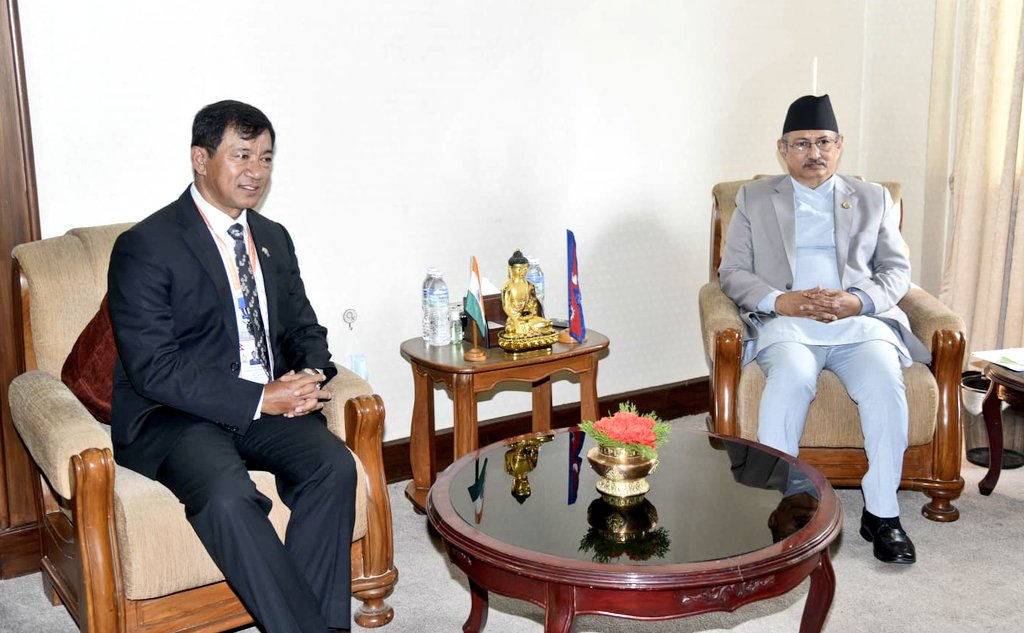 SSB_INDIA's tweet photo. @sthaosen #DGSSB &amp; #DGITBP called on Sh. Bal Krishna Khand, Hon’ble Home Minister of Nepal at his Office in Kathmandu. 
He reiterated the commitment of #SSB to work for strengthening the friendship &amp; cooperation between two border forces of India and Nepal.
@HMOIndia
@APFNepalHQ https://t.co/QMZXzXwaaE