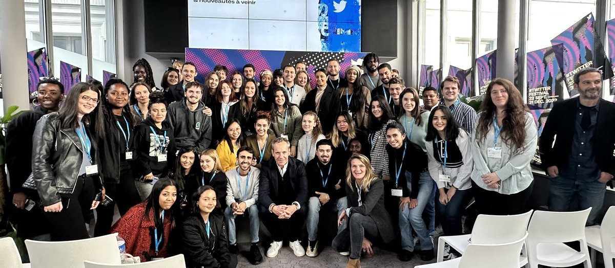Bienvenue aux étudiants de 5e année de l’<a href="/ECSParis/">ECS Paris</a> <a href="/MediaSchoolGr/">MediaSchool</a> chez @TwitterFrance pour parler des grands enjeux de twitter pour les communicants  de demain!