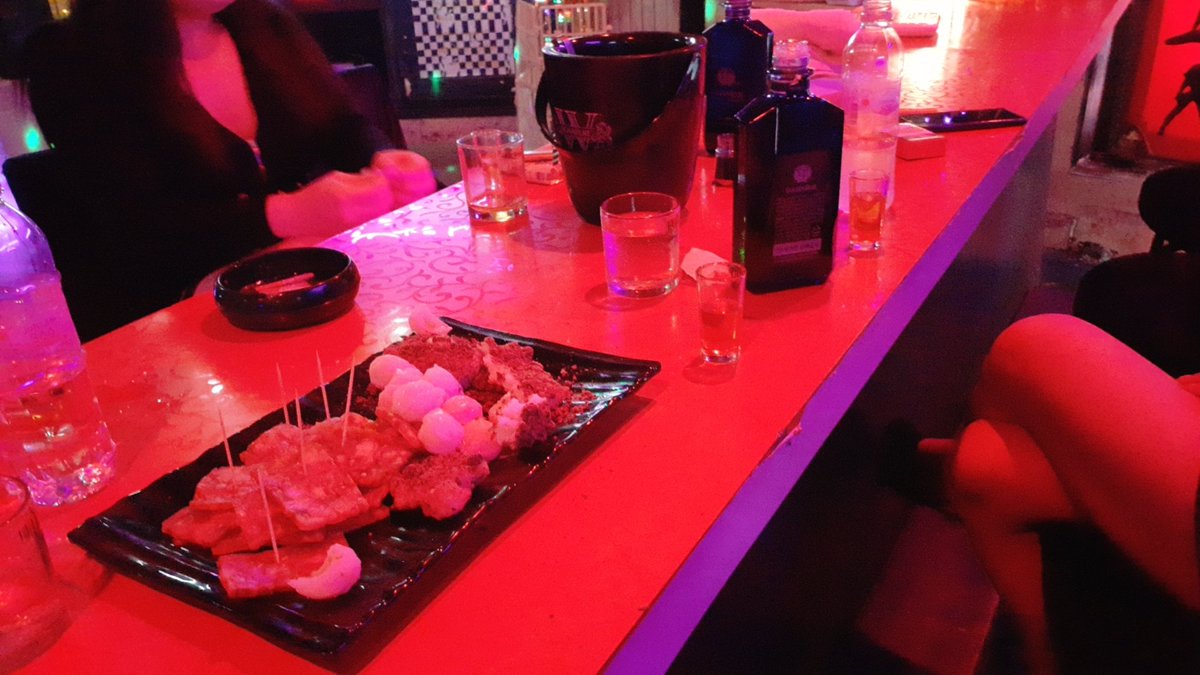 오늘도 허니허니는 핫해요~