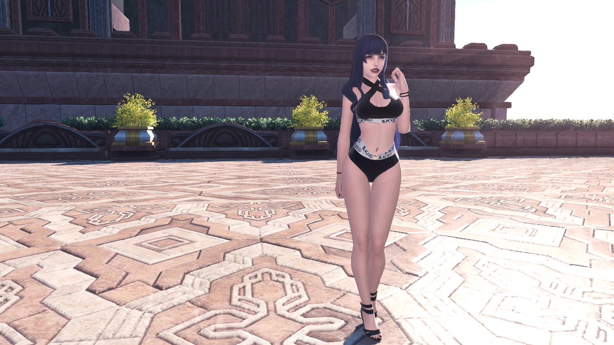 There's just something about the broody goth girls that Vestra can't help but try to share her hobbies with.

Though Gaia did seem a little eager already...