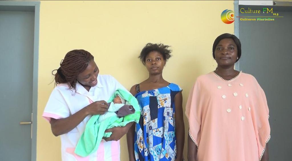 RadioCultureFm's tweet photo. #AnneMarieABODO est la première femme à accoucher au Centre de Santé Intégré de #BOGSO dans l’arrondissement d’#Eséka.
#NyongEtKellé #Cameroun #CultureFM https://t.co/9tgZiixhHL