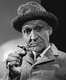 wheresdomgone's tweet photo. Little known fact about the PM Liz Truss until today's radio appearances. Her go to style when dealing with getting her point across is the same style Stanley Unwin used to use. #ThickLizzie https://t.co/LlDqWdKPb3