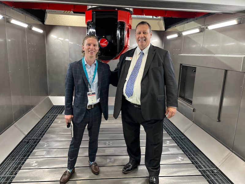 MakingMadeSimpl's tweet photo. @IMTSchicago is back &amp; in action after a 4 Year Hiatus! 

Check out our latest blog on the 6 Key Themes we saw at the show! 

Shoutout to @YCMCNCMACHINE for showing me your cool #5Axis #CNCMachine's like the one in this pic 🤖

Blog Link: https://t.co/weRSpbQsHv https://t.co/XG1zXnMguZ