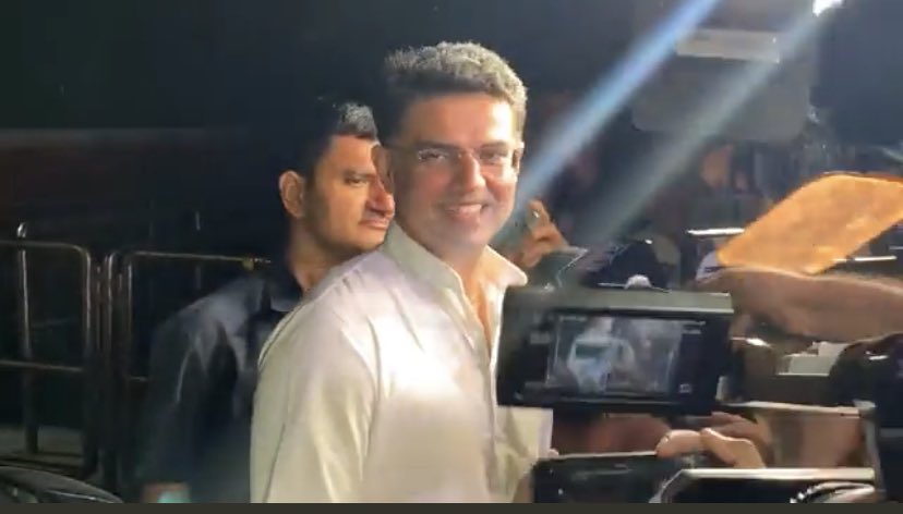 patelSuresh_g's tweet image. इस मुस्कान का हम बहुत दिनों से इंतजार थ ❤❤❤
@SachinPilot