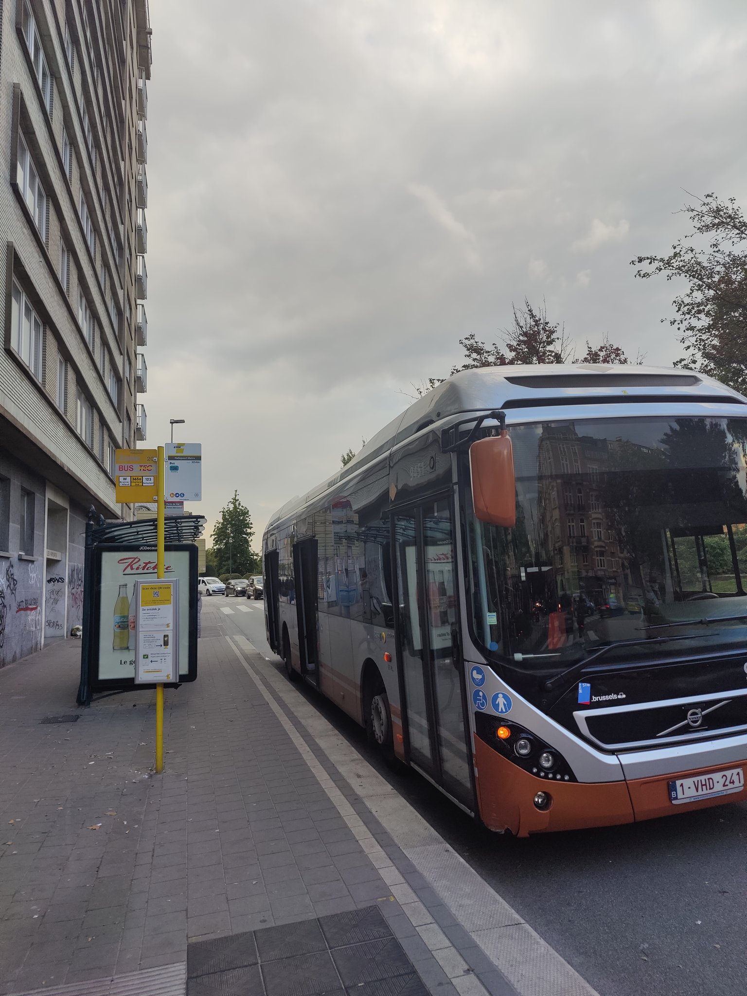 Camille Gijs on Twitter: "Salut la @STIBMIVB. Votre chauffeur vient de