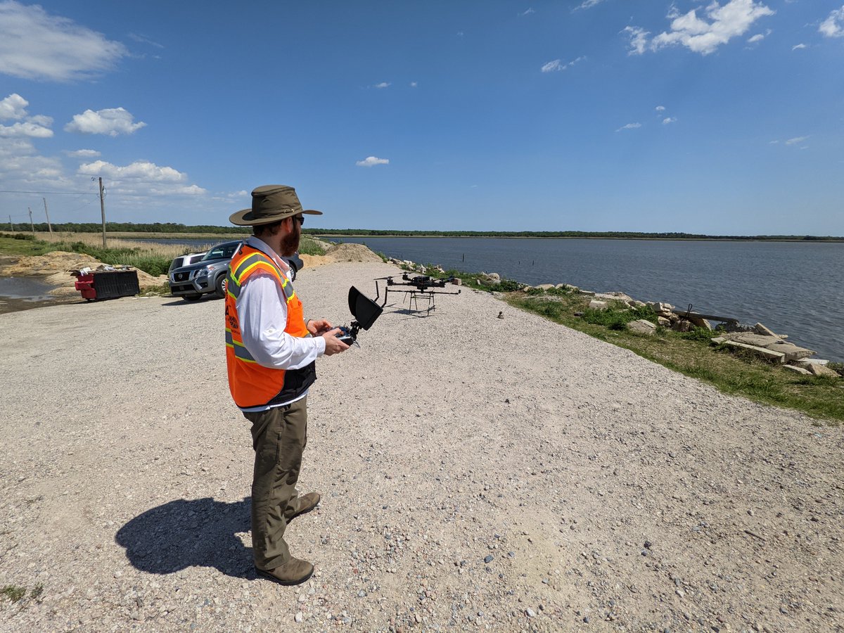 sirrahdnairb's tweet photo. Started our work to monitor wetland elevations post #BUDM. Wetlands are tricky 2 survey with traditional methods so were testing 2 drone-based methods: LiDAR / Photogrammetry. We hope photogrammetry will be sufficiently close 2 LiDAR providing a cost-effective way 2 monitor #BUDM https://t.co/AmhbDeDRow