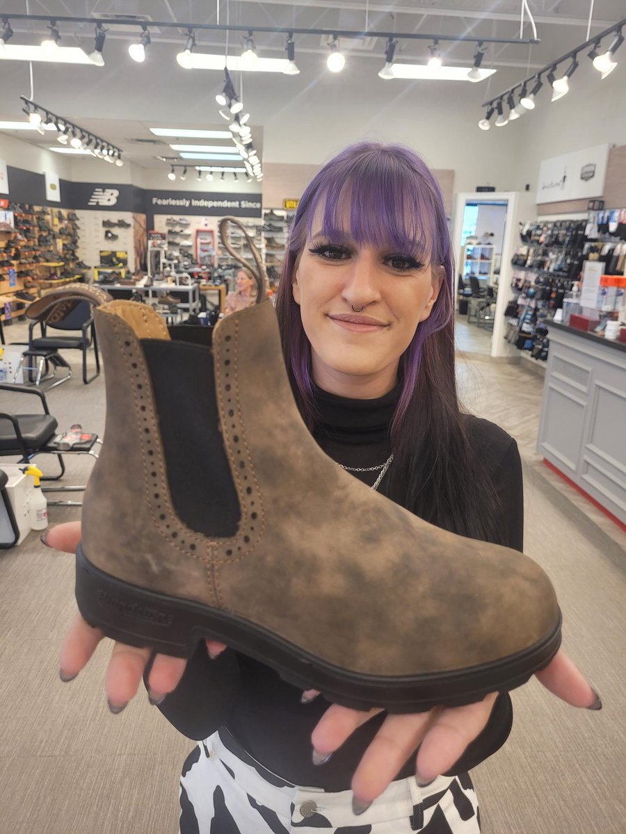 Our Staff pick of the week is from Ashah at our Calgary location! She picked a Blundstone 1351! The WOMEN'S SERIES HI-TOP chelsea boot has a soft, comfortable, laid-back look and feel, with a higher cut and classic broguing. Town and country ready! All-season, too!