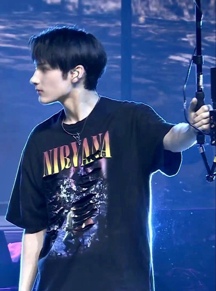 EBOYHYUKA's tweet photo. this huening kai https://t.co/jPTSvGj6Kb