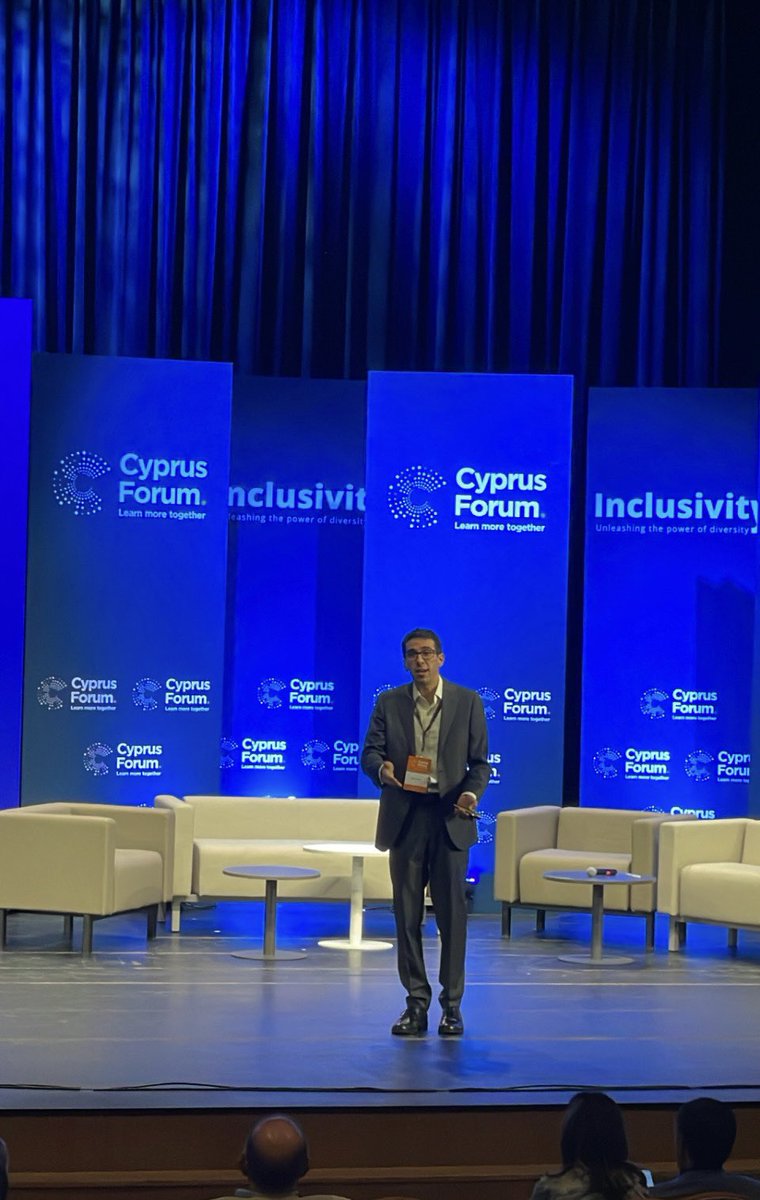 LCI_Cyprus's tweet photo. #happeningnow Daniel Effron now on the #LCI stage at the #CyprusForum!! https://t.co/4uBVBdnd7S