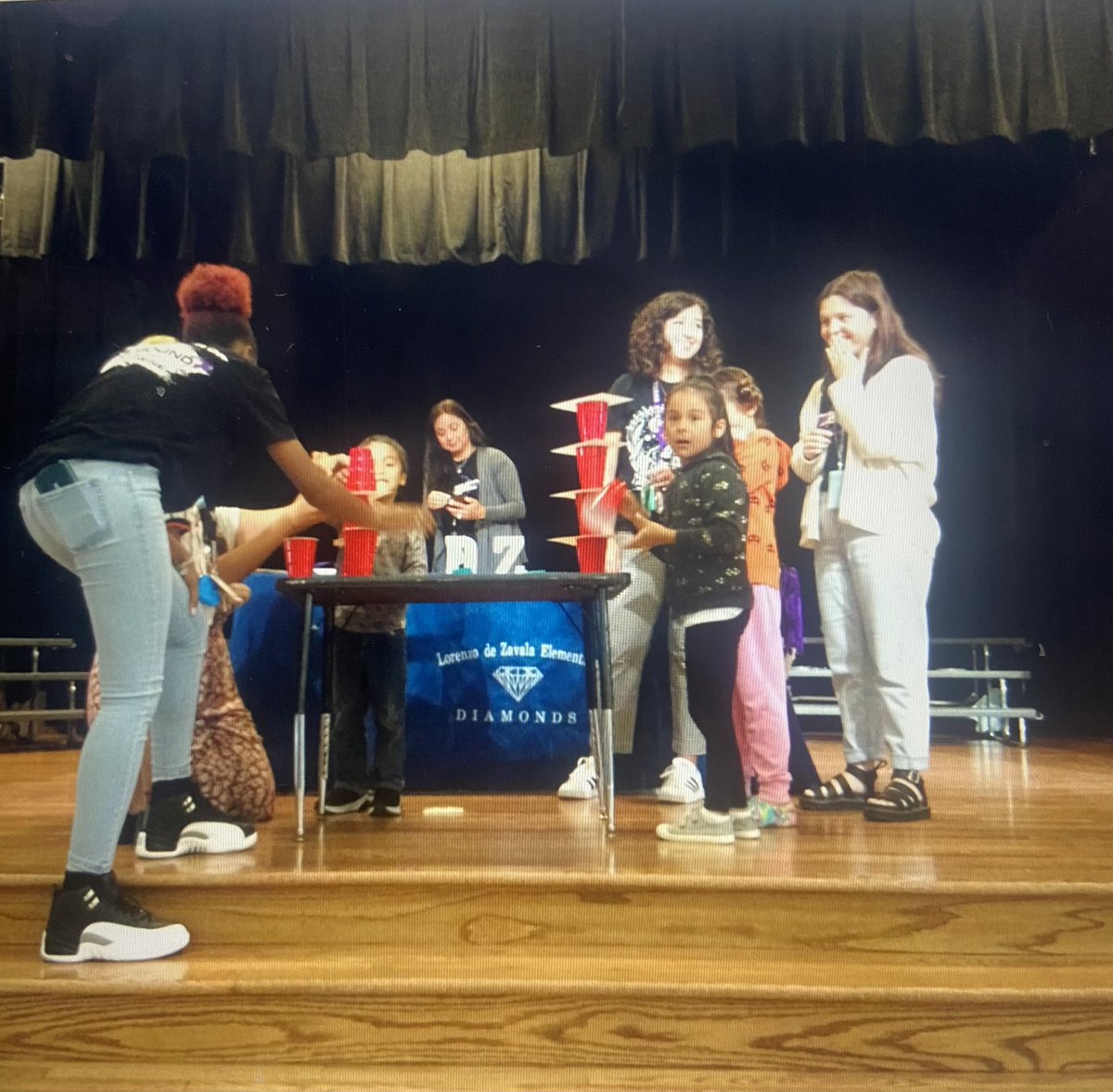 Diamond Days at <a href="/DeZavalaSMCISD/">De Zavala Elementary</a> are the best days! We love celebrating students! 💎💜🎊👏 Thank you to our <a href="/SMHS_SMCISD/">San Marcos High School</a> cheerleaders for joining us today!