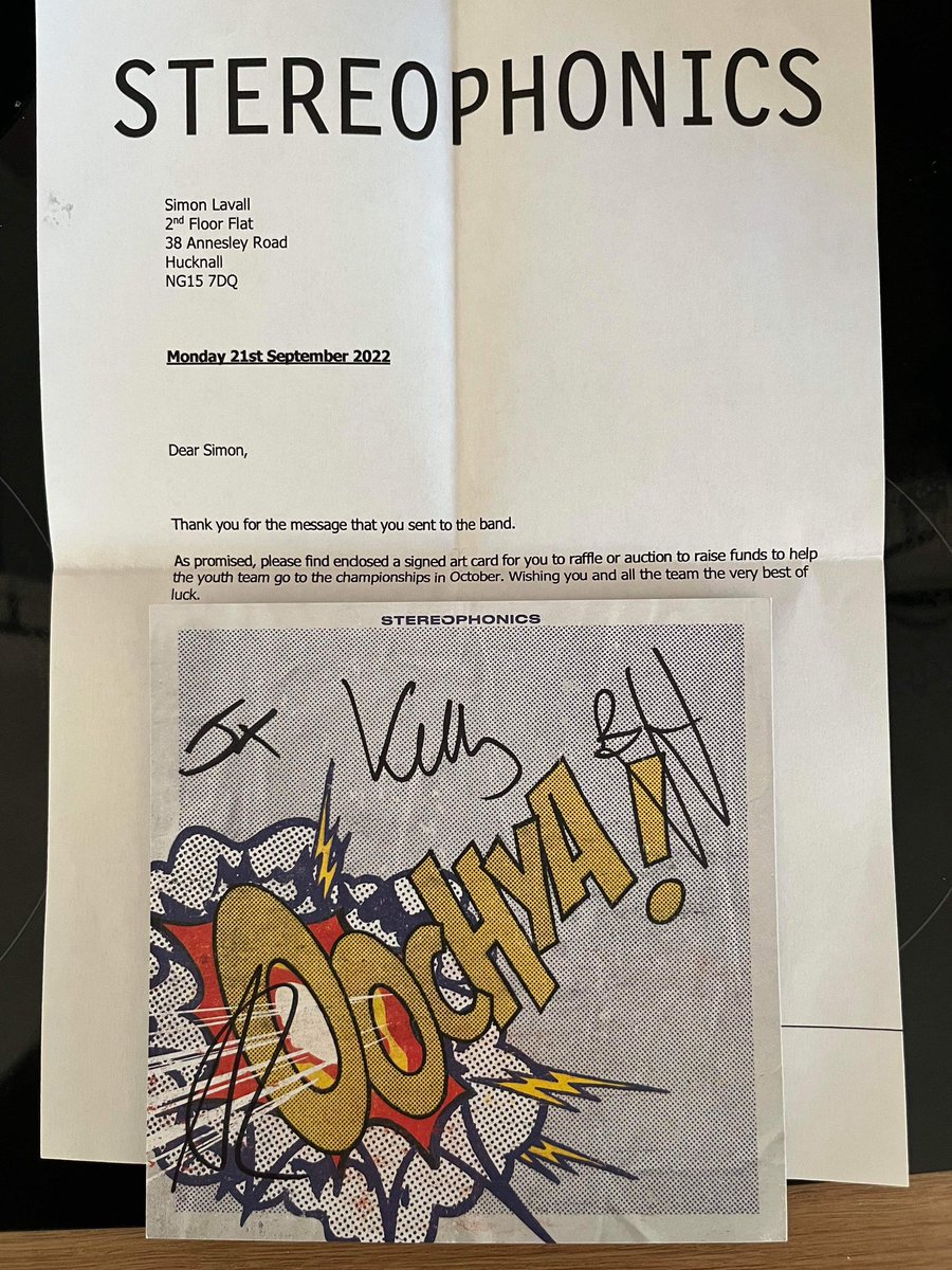 zaknmil15's tweet photo. So here we have signed artwork from stereophonics, auctioning it for the younger ones from England squad going to Argentina.. currently @£50 please rt and help raise funds.. #sterophonics @chrissiebrooks_ @thechriselkins @KebabGazz @AitchMatty @BiancaAustin90 @BiancaW_tkd https://t.co/a6dvjBLhUQ